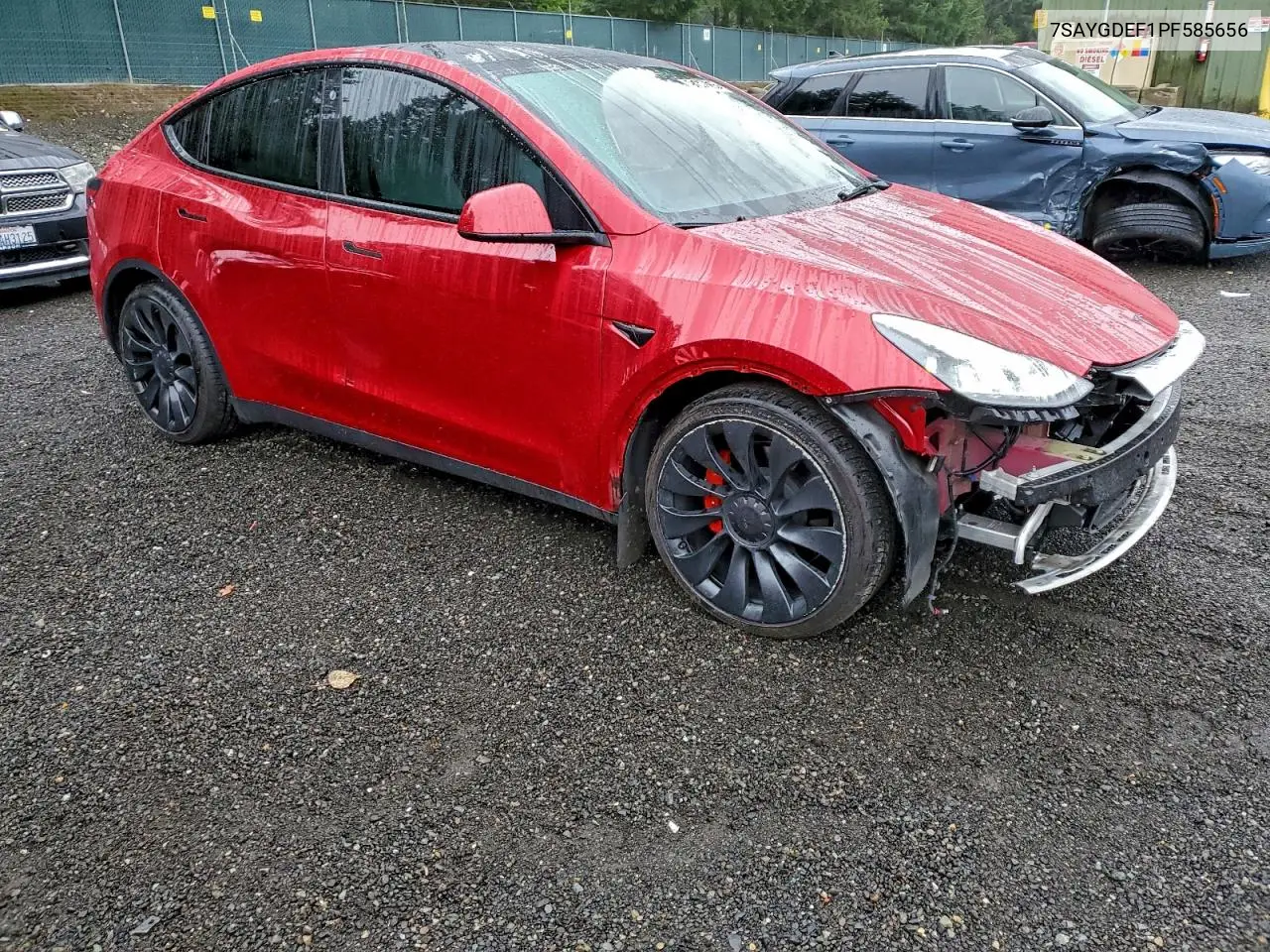 7SAYGDEF1PF585656 2023 Tesla Model Y