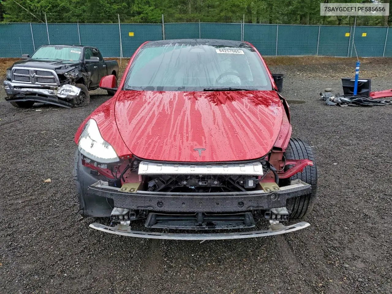 7SAYGDEF1PF585656 2023 Tesla Model Y