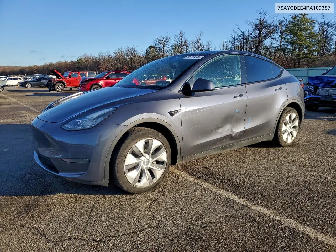 7SAYGDEE4PA109387 2023 Tesla Model Y
