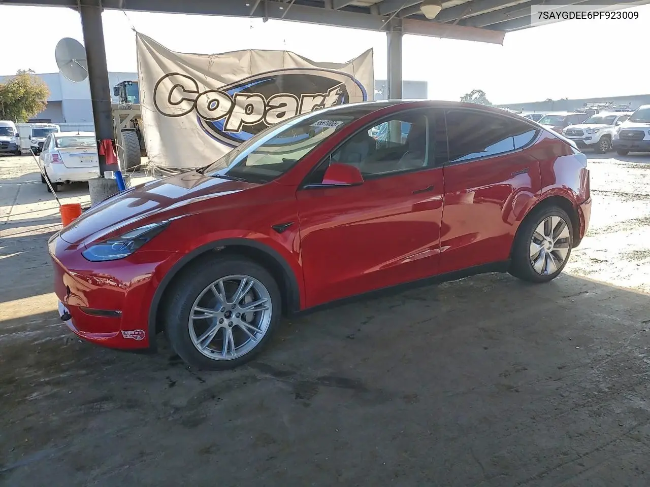 7SAYGDEE6PF923009 2023 Tesla Model Y