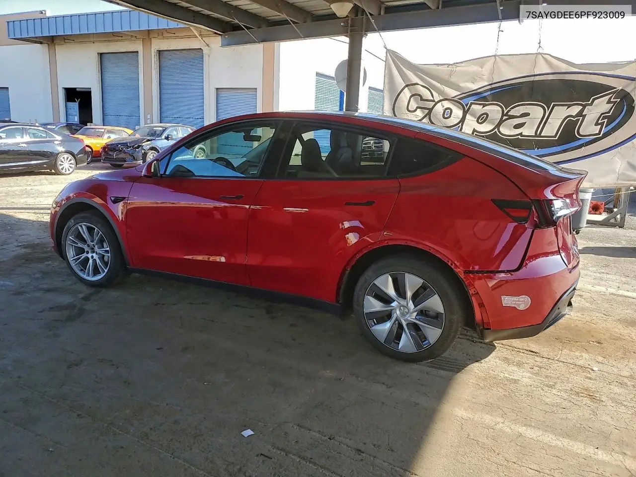 7SAYGDEE6PF923009 2023 Tesla Model Y