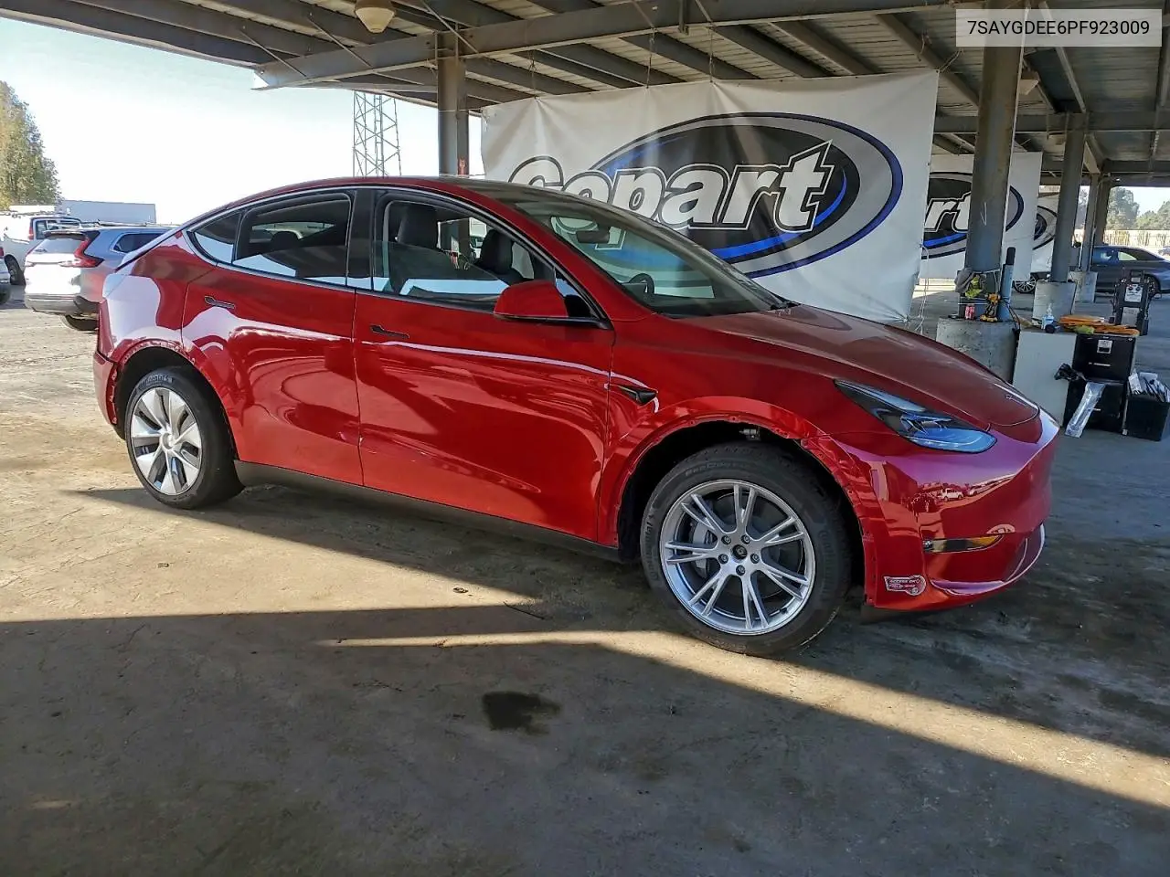 7SAYGDEE6PF923009 2023 Tesla Model Y