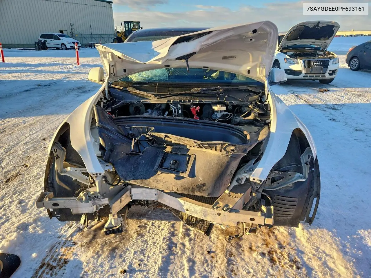 7SAYGDEE0PF693161 2023 Tesla Model Y