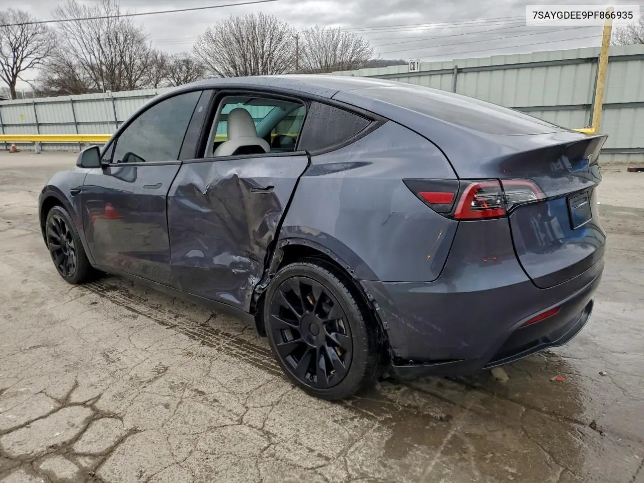 7SAYGDEE9PF866935 2023 Tesla Model Y