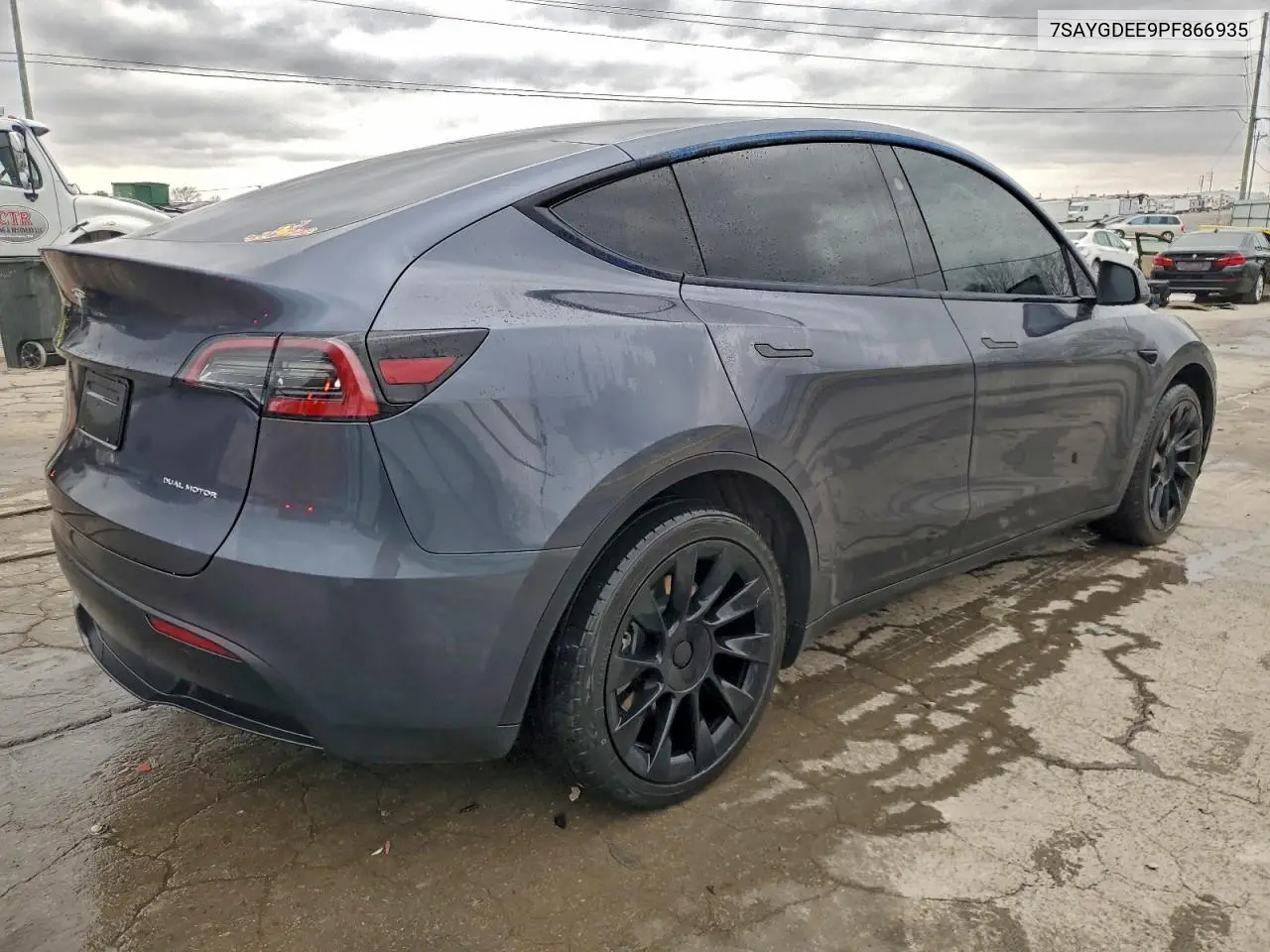 7SAYGDEE9PF866935 2023 Tesla Model Y