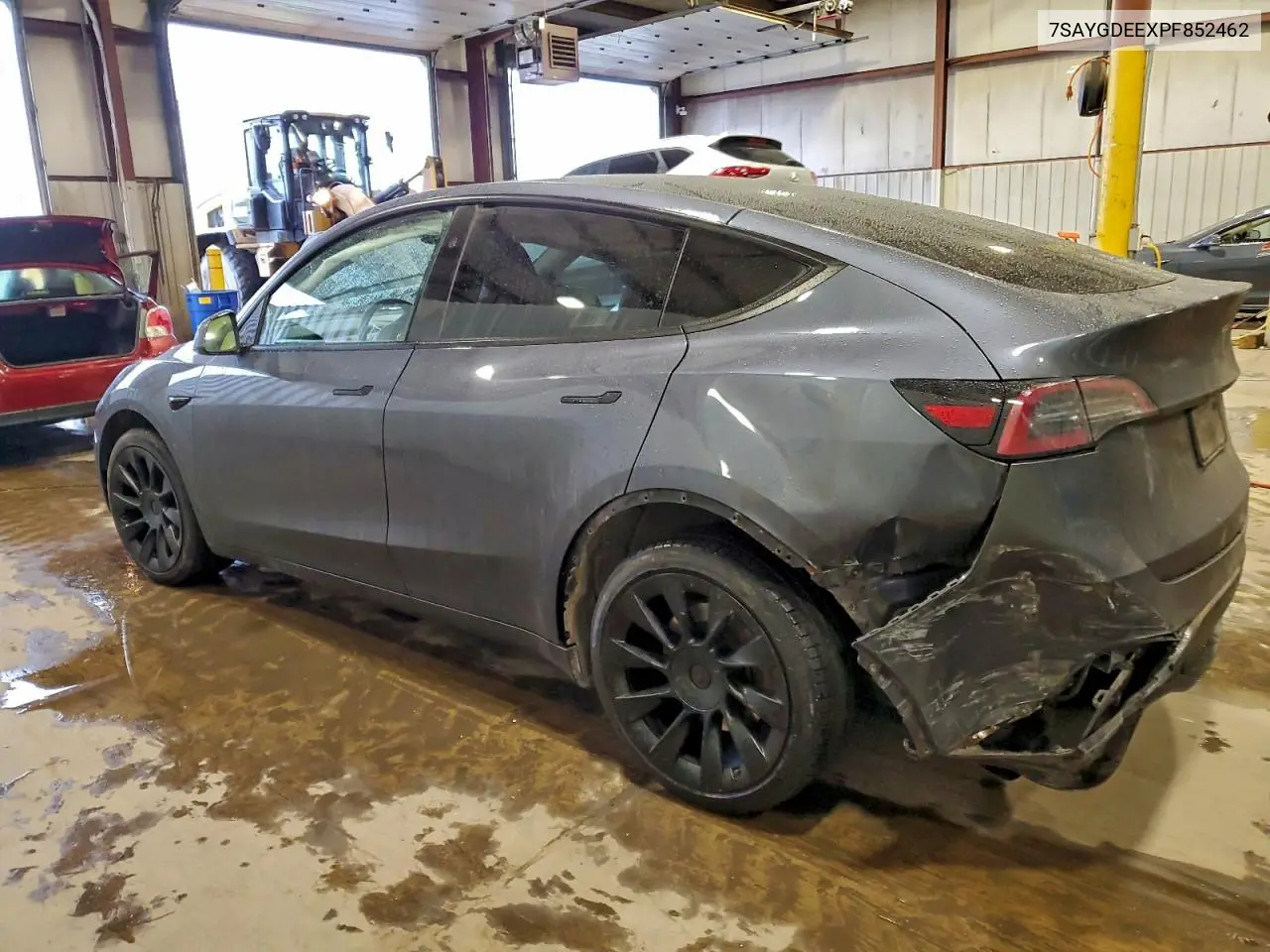 7SAYGDEEXPF852462 2023 Tesla Model Y