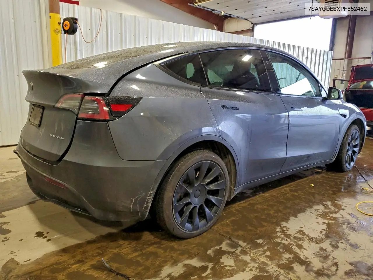 7SAYGDEEXPF852462 2023 Tesla Model Y