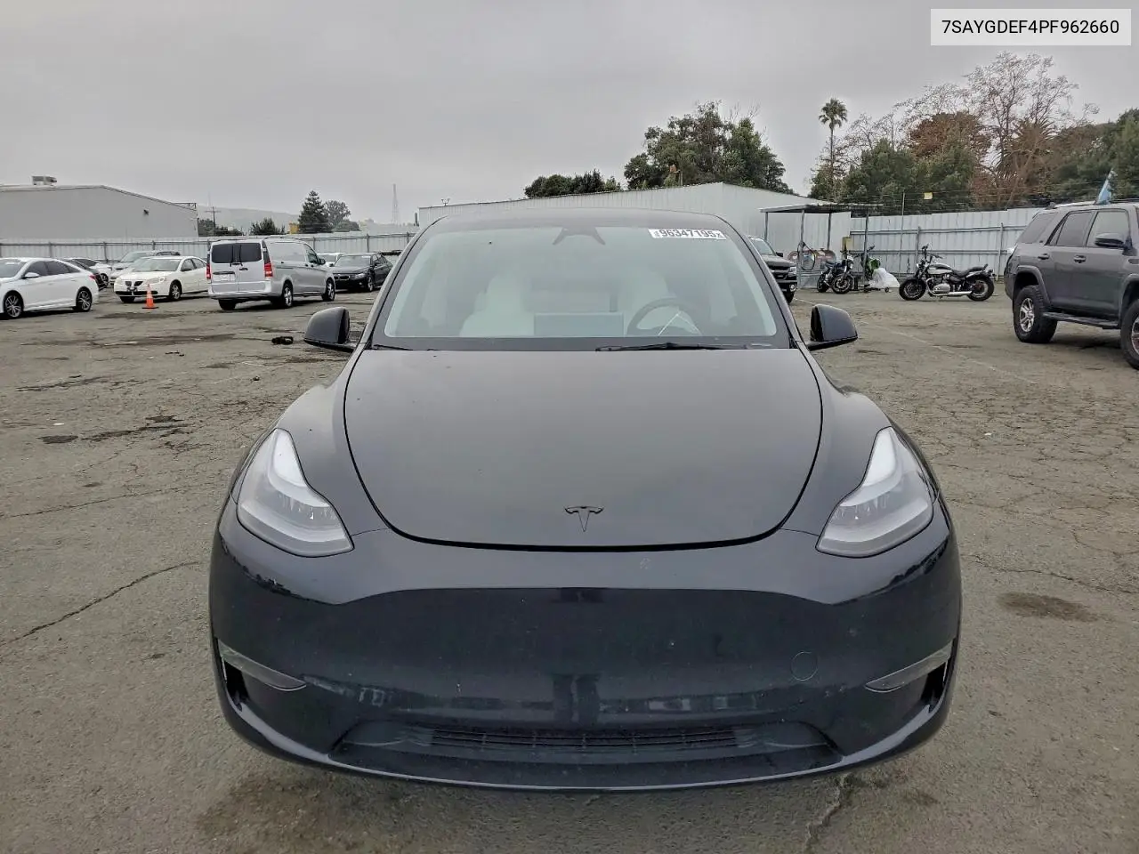7SAYGDEF4PF962660 2023 Tesla Model Y