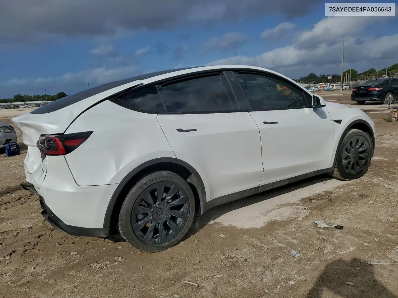 7SAYGDEE4PA056643 2023 Tesla Model Y