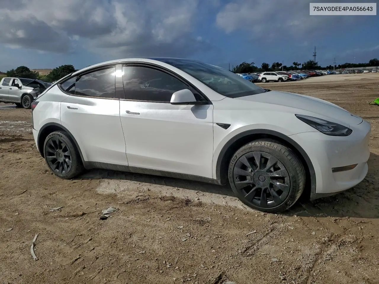 7SAYGDEE4PA056643 2023 Tesla Model Y
