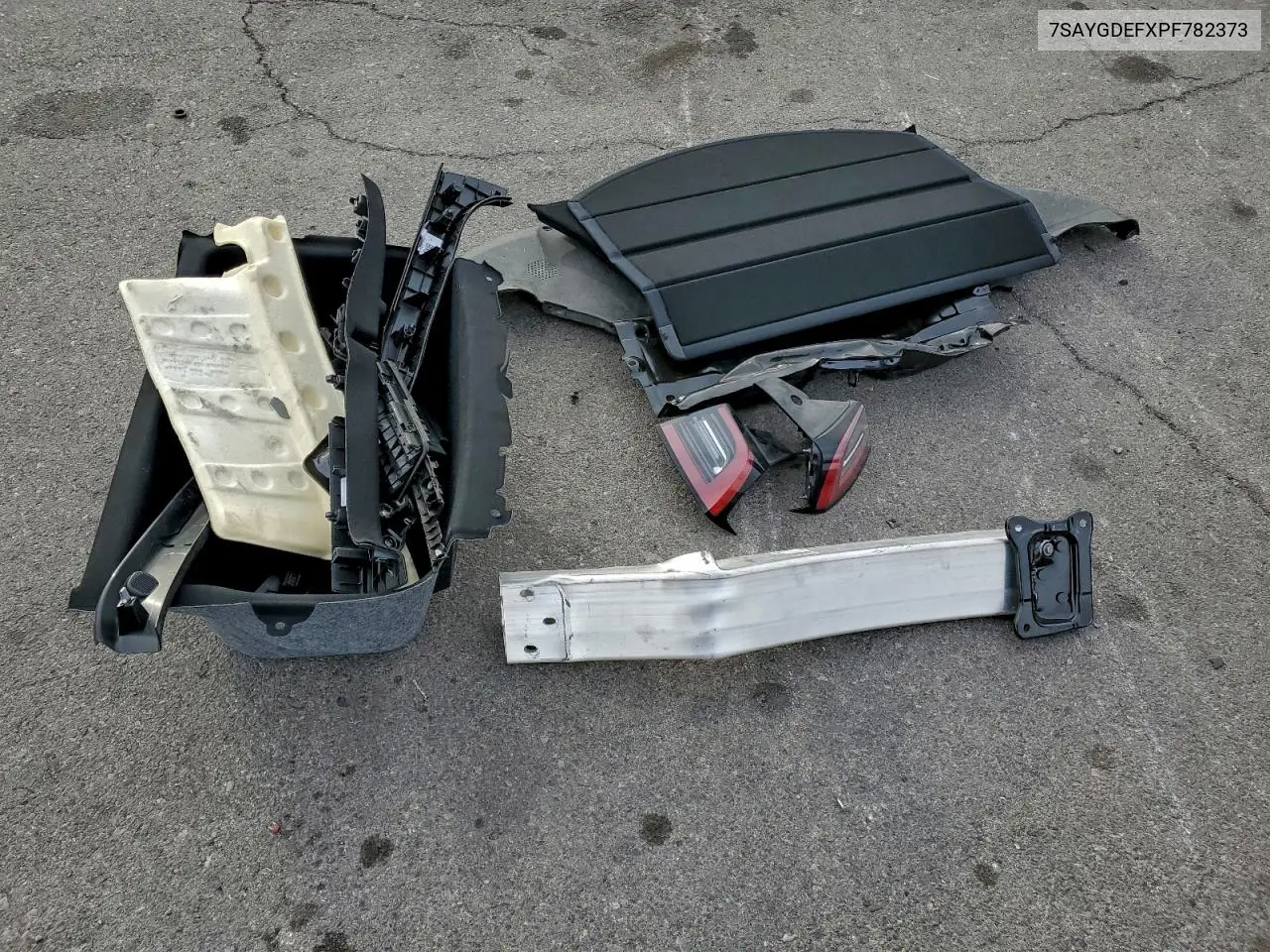 7SAYGDEFXPF782373 2023 Tesla Model Y
