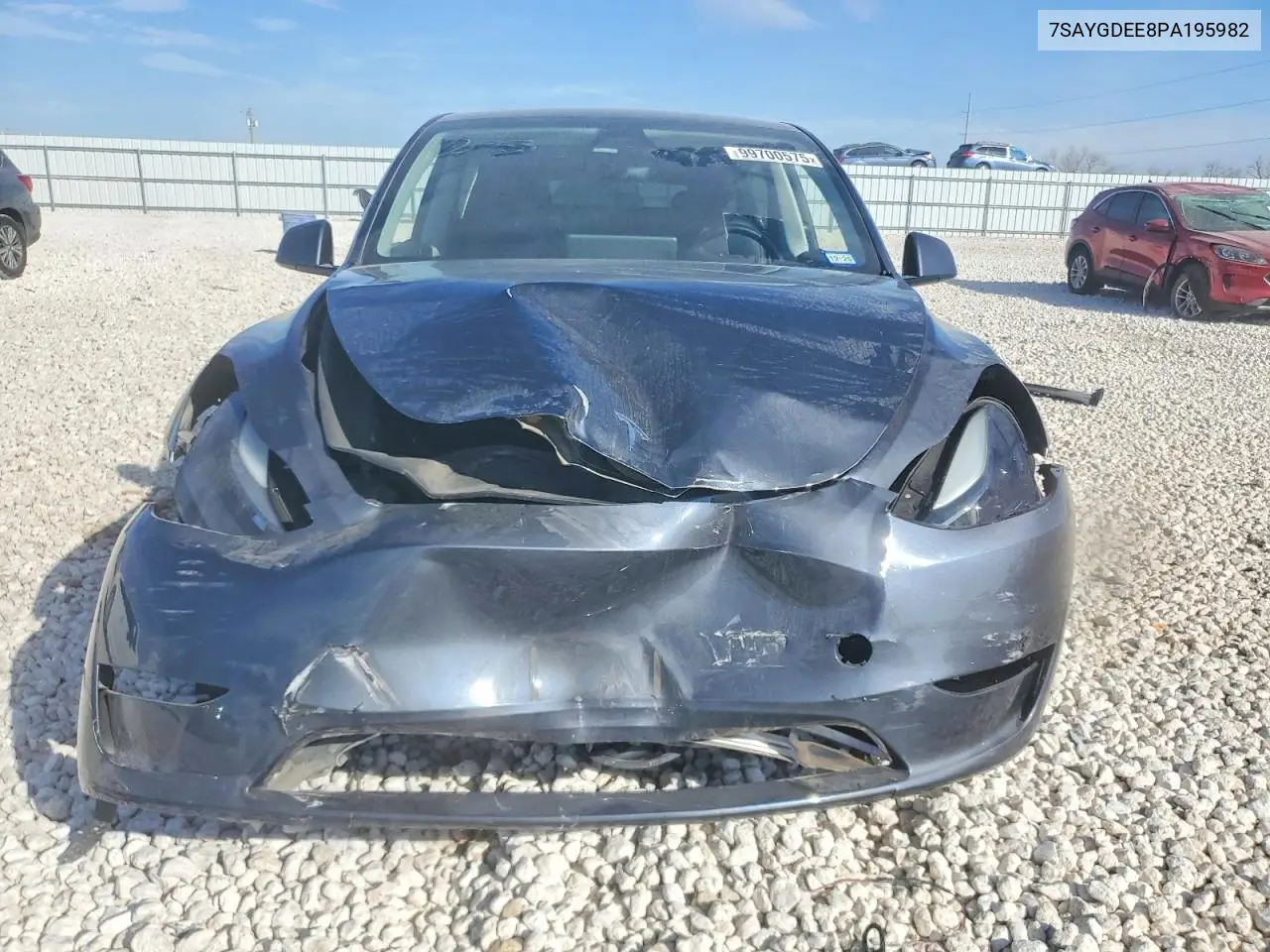 7SAYGDEE8PA195982 2023 Tesla Model Y