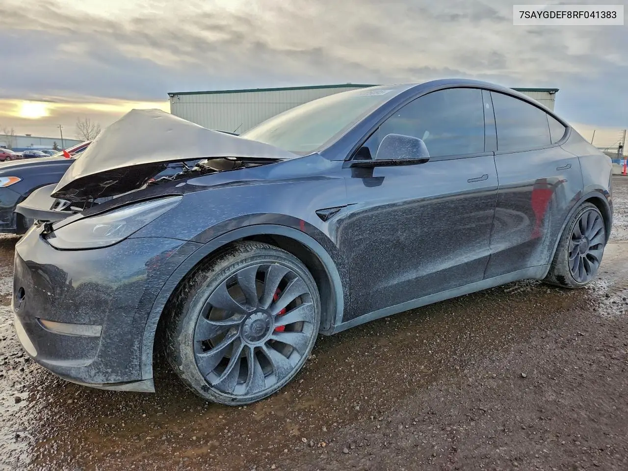 7SAYGDEF8RF041383 2024 Tesla Model Y