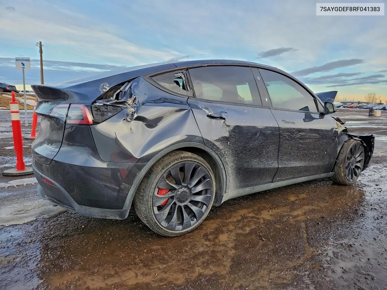7SAYGDEF8RF041383 2024 Tesla Model Y