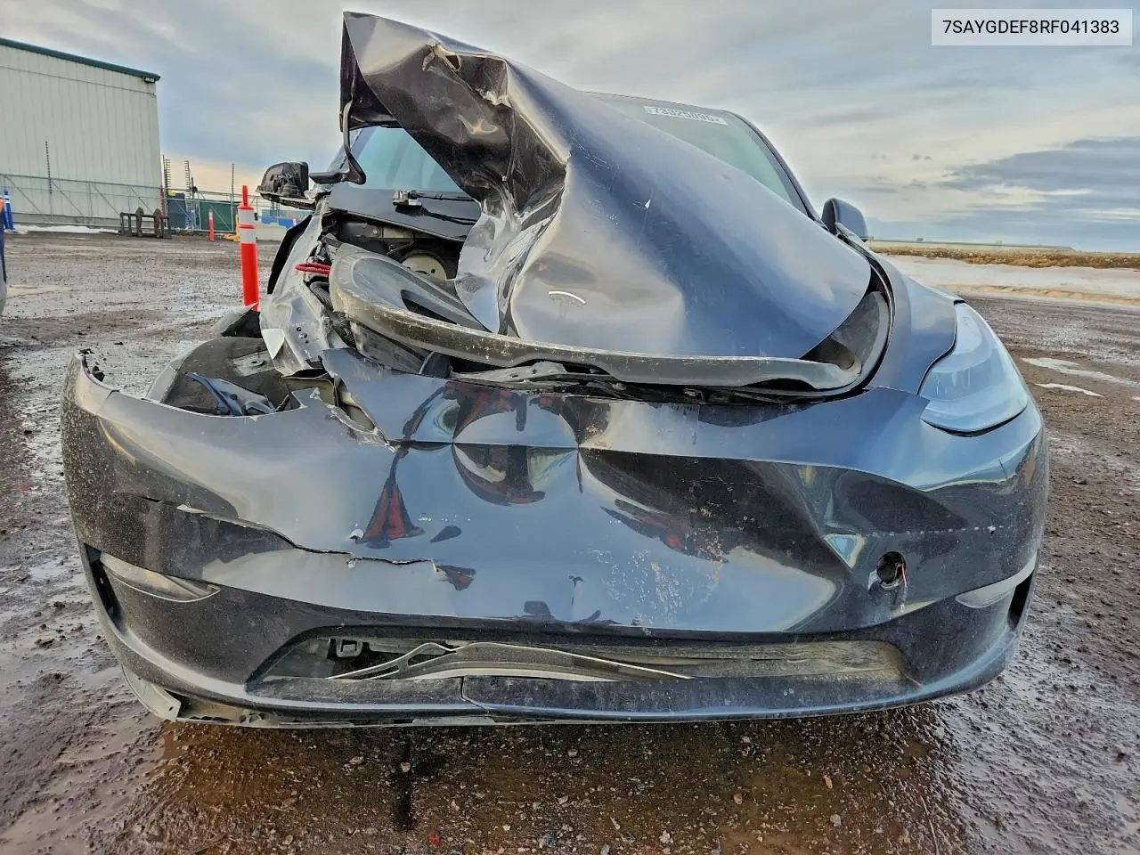 7SAYGDEF8RF041383 2024 Tesla Model Y