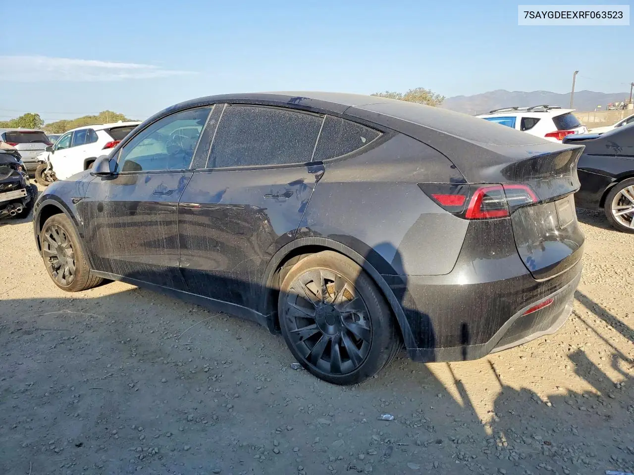 7SAYGDEEXRF063523 2024 Tesla Model Y