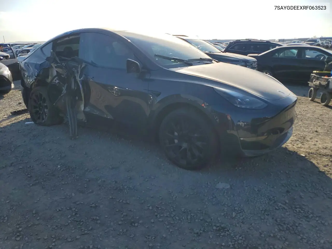 7SAYGDEEXRF063523 2024 Tesla Model Y