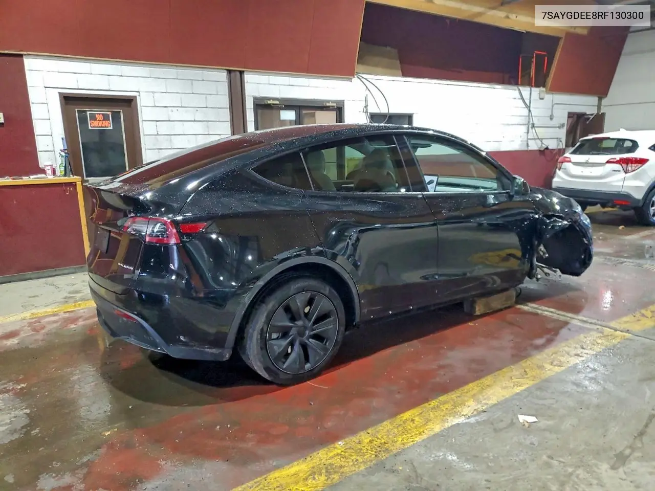 7SAYGDEE8RF130300 2024 Tesla Model Y