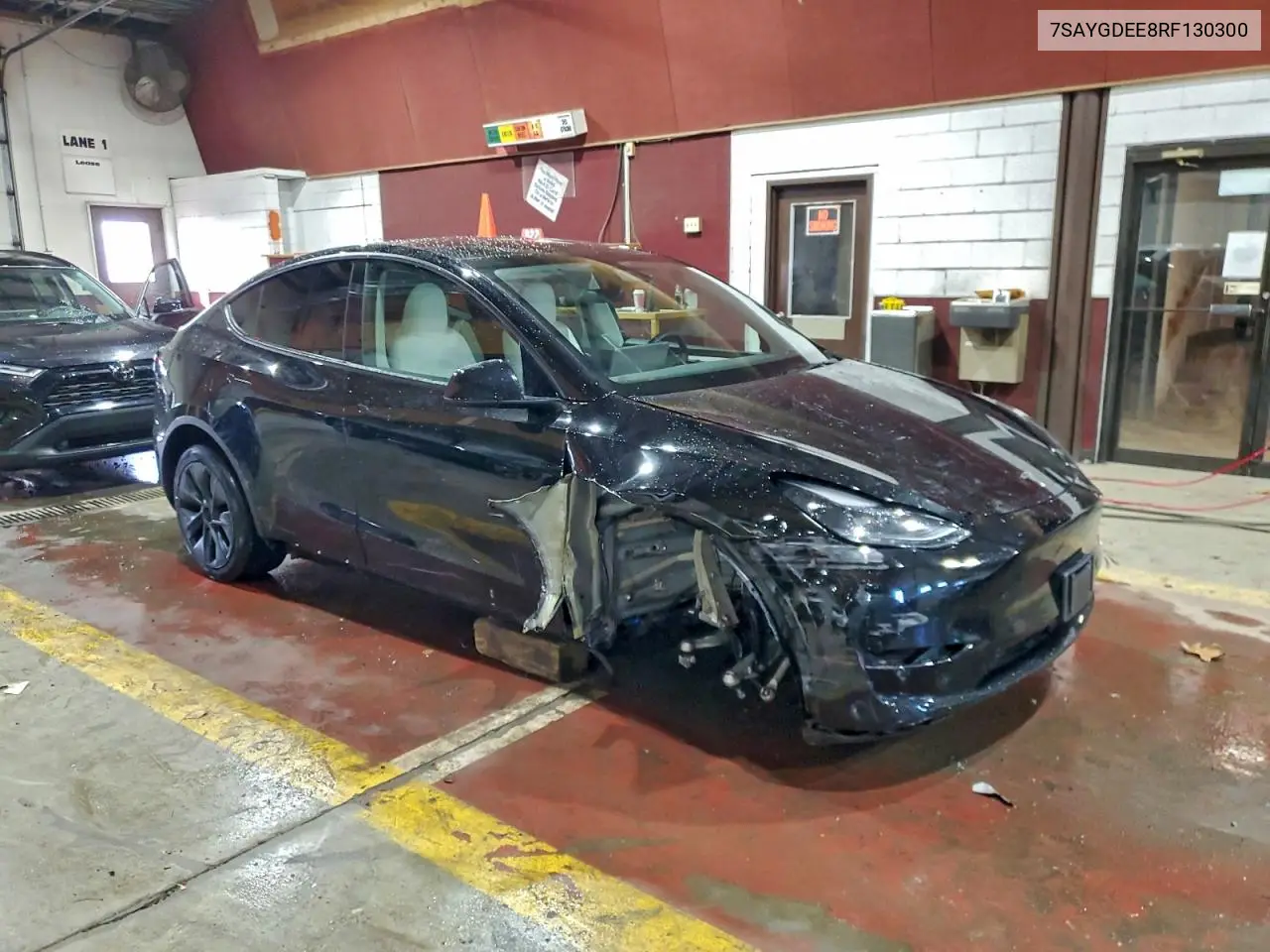 7SAYGDEE8RF130300 2024 Tesla Model Y
