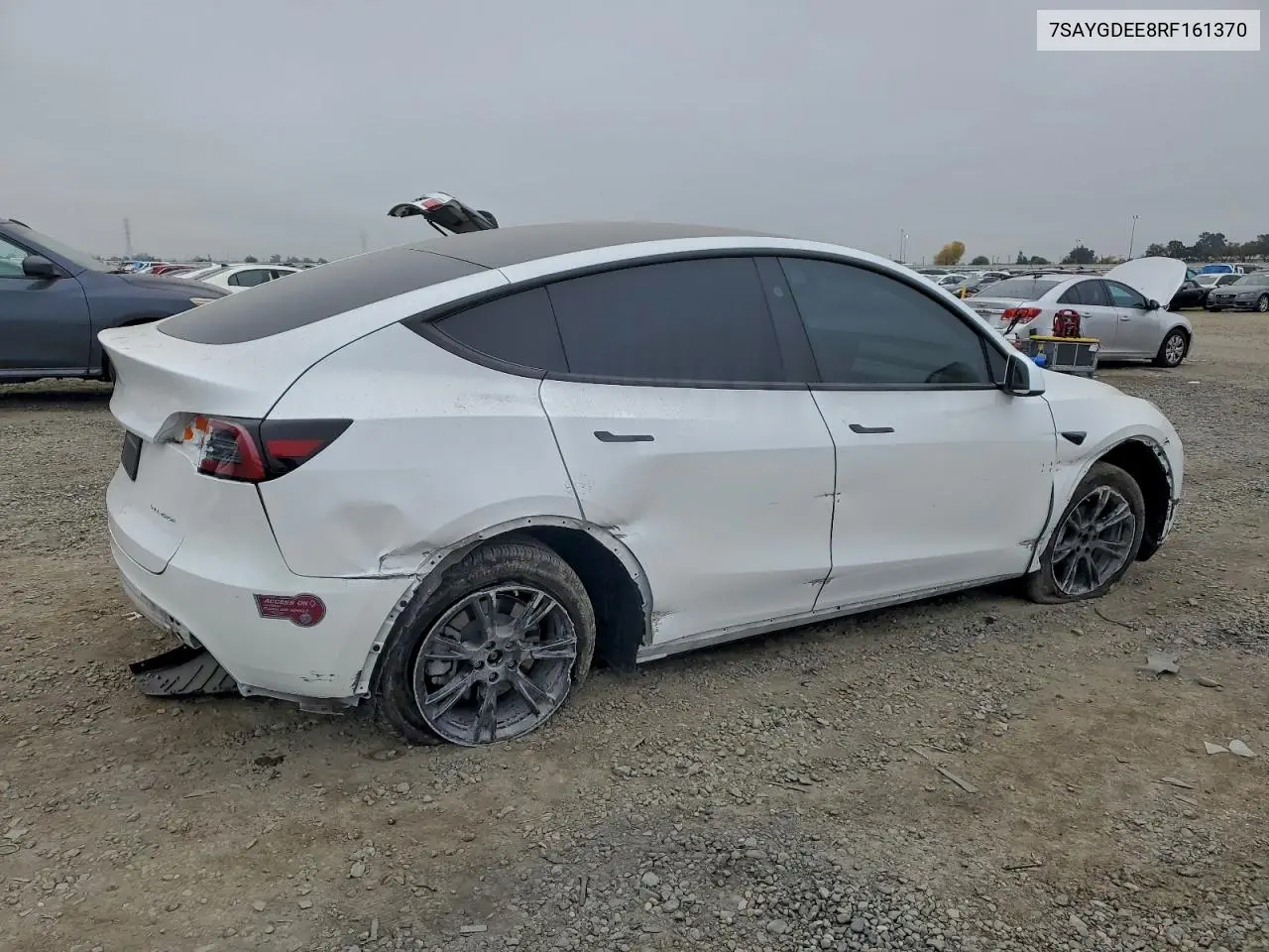 7SAYGDEE8RF161370 2024 Tesla Model Y