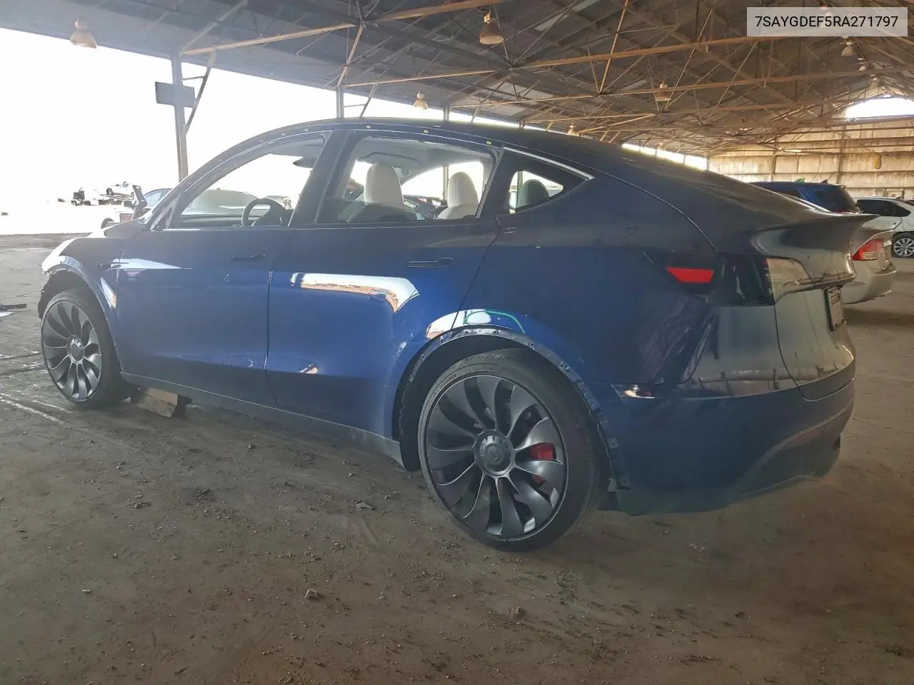 7SAYGDEF5RA271797 2024 Tesla Model Y