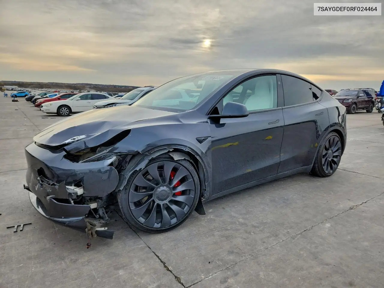 7SAYGDEF0RF024464 2024 Tesla Model Y