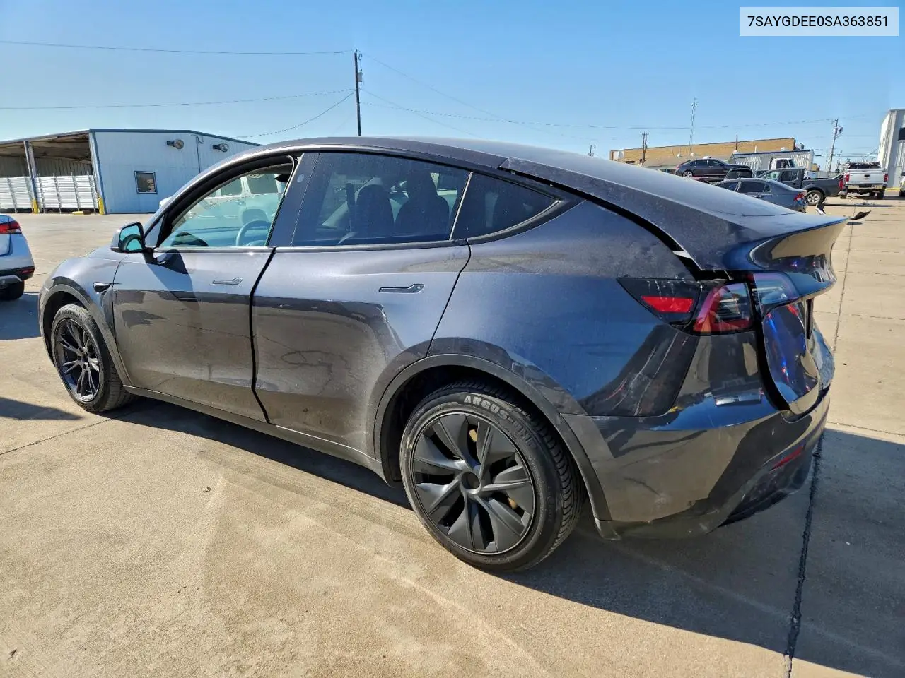 7SAYGDEE0SA363851 2025 Tesla Model Y