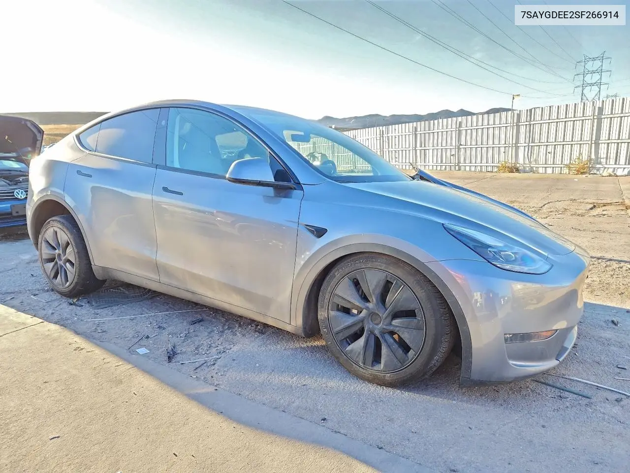 7SAYGDEE2SF266914 2025 Tesla Model Y