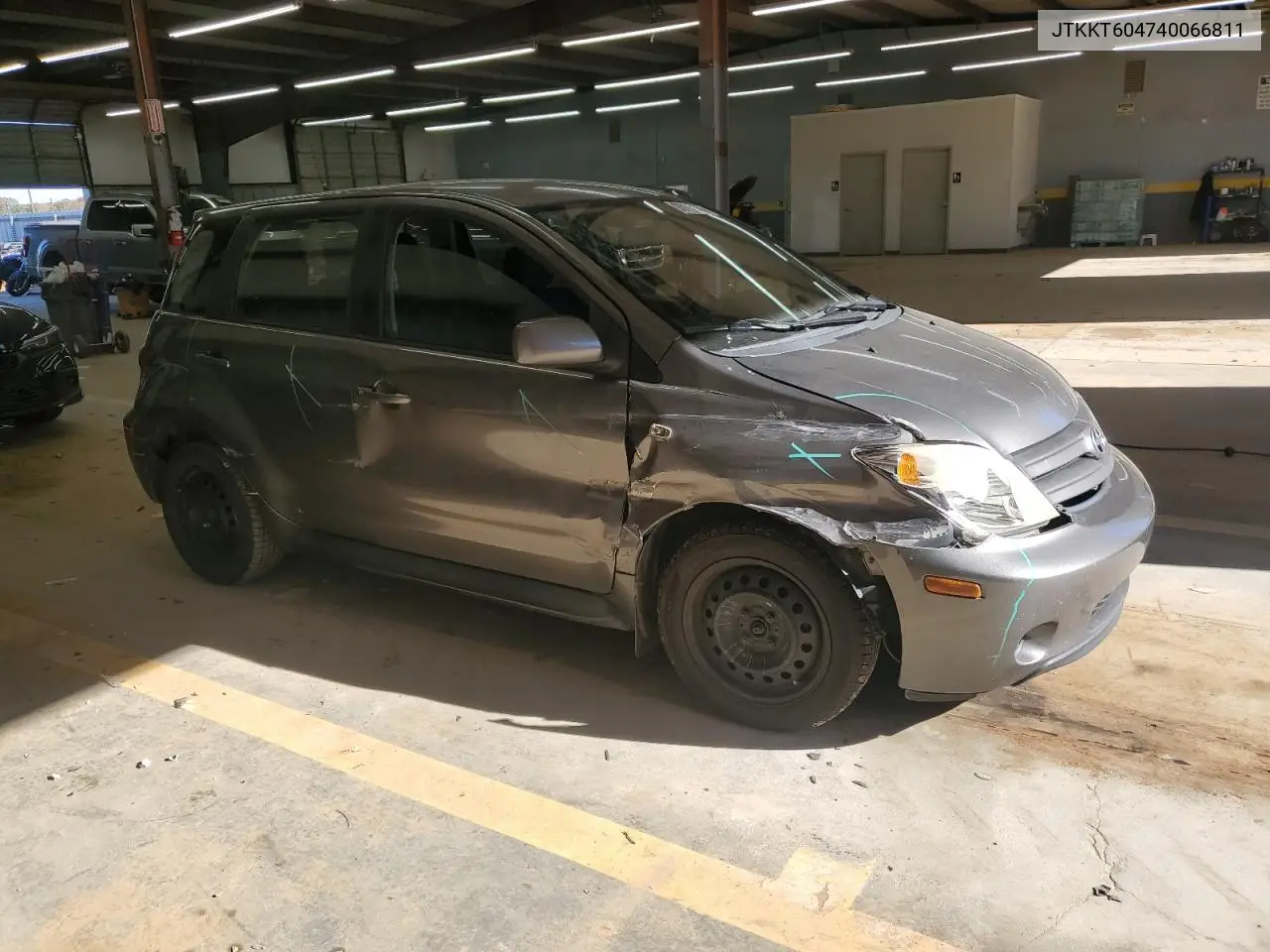 JTKKT604740066811 2004 Toyota Scion Xa