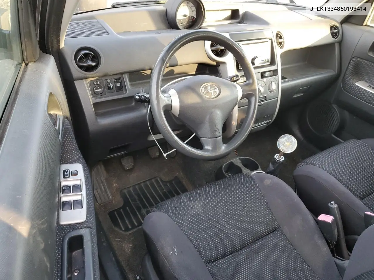 JTLKT334850193414 2005 Toyota Scion Xb