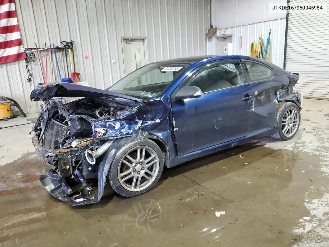 JTKDE167950045984 2005 Toyota Scion Tc
