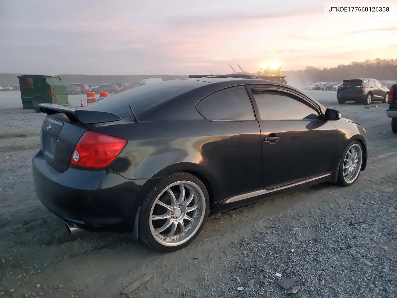 JTKDE177660126358 2006 Toyota Scion Tc