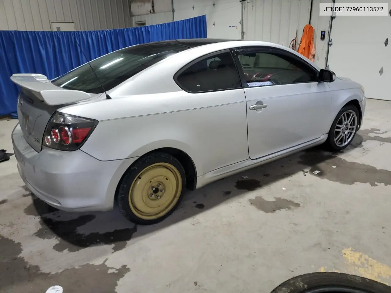 JTKDE177960113572 2006 Toyota Scion Tc