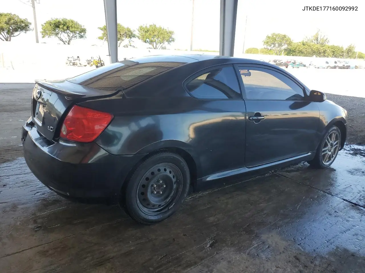 JTKDE177160092992 2006 Toyota Scion Tc