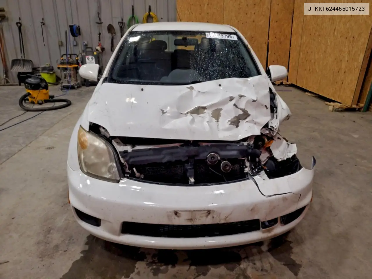 JTKKT624465015723 2006 Toyota Scion Xa