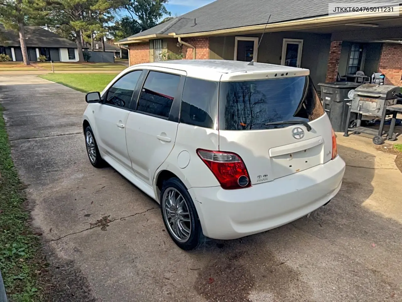 JTKKT624765011231 2006 Toyota Scion Xa