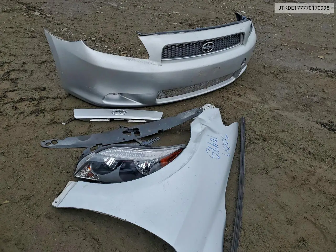 JTKDE177770170998 2007 Toyota Scion Tc