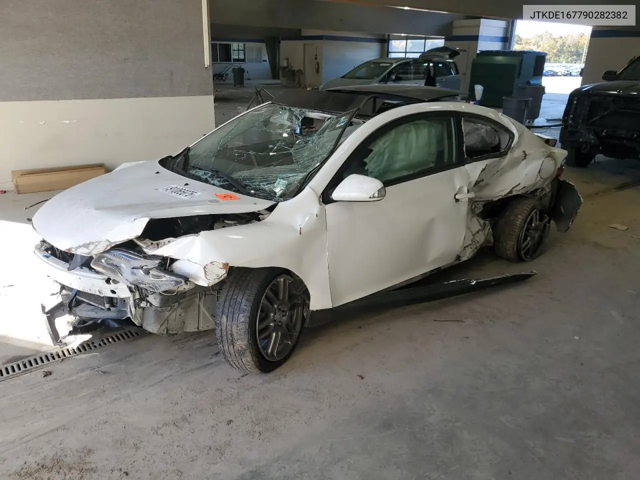 JTKDE167790282382 2009 Toyota Scion Tc