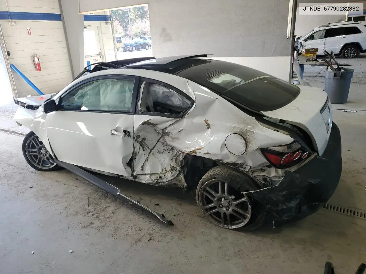 JTKDE167790282382 2009 Toyota Scion Tc