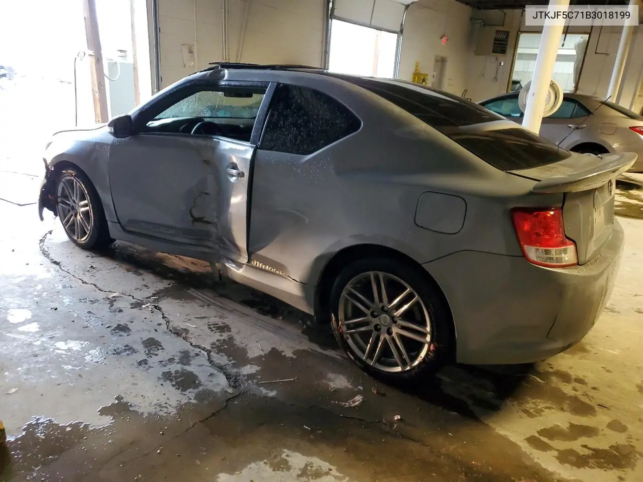 JTKJF5C71B3018199 2011 Toyota Scion Tc