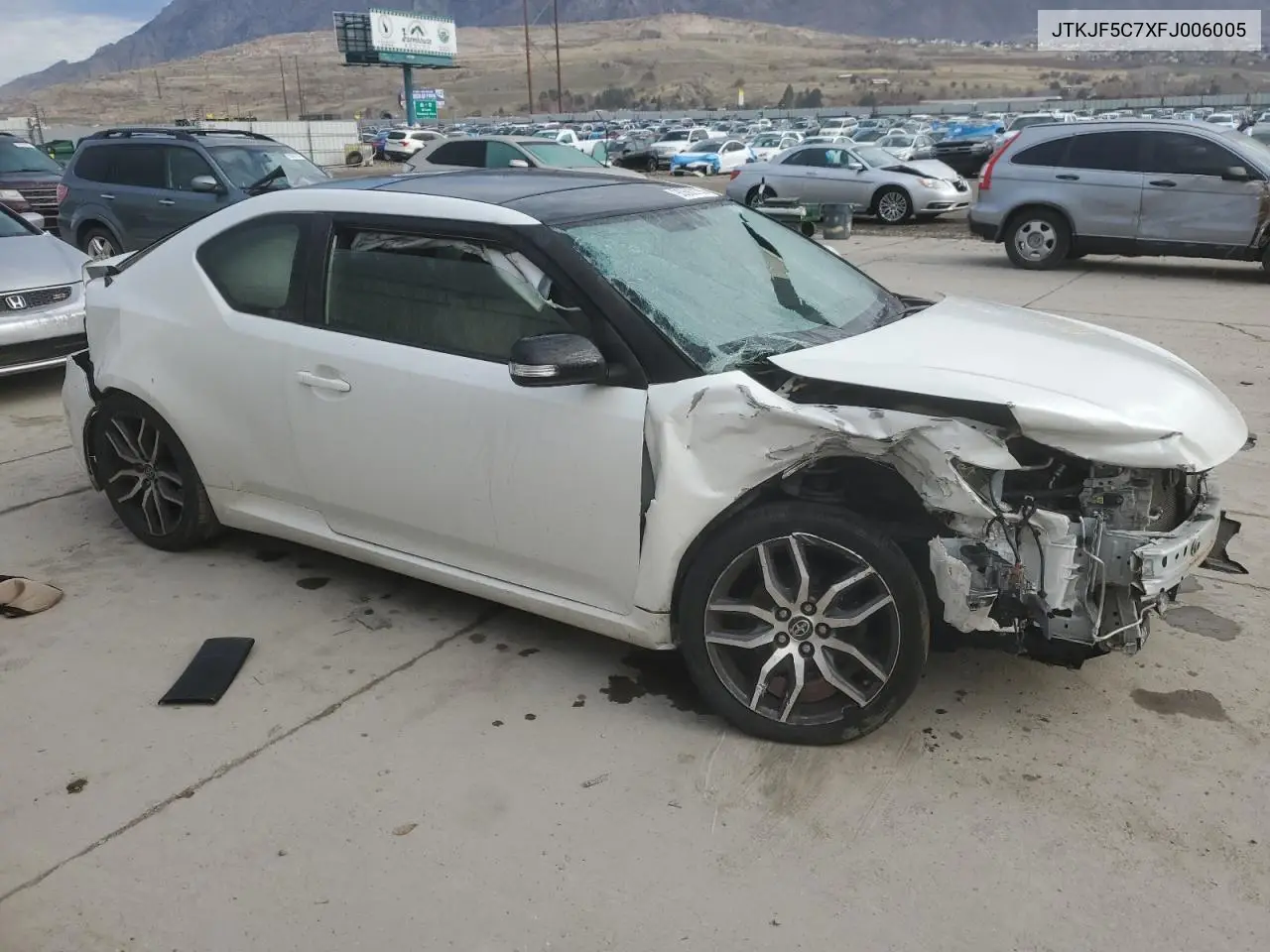 JTKJF5C7XFJ006005 2015 Toyota Scion Tc