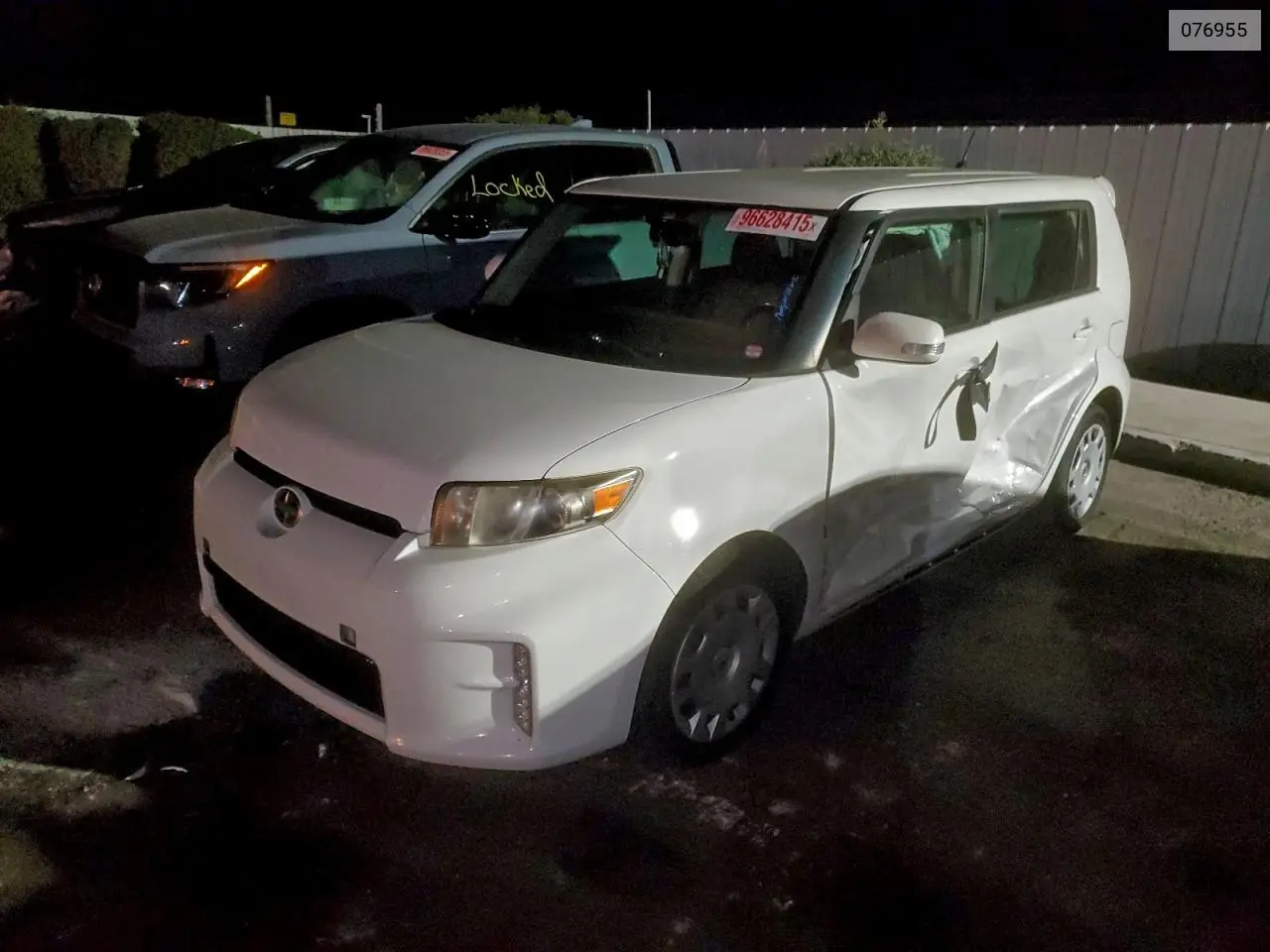076955 2015 Toyota Scion Xb