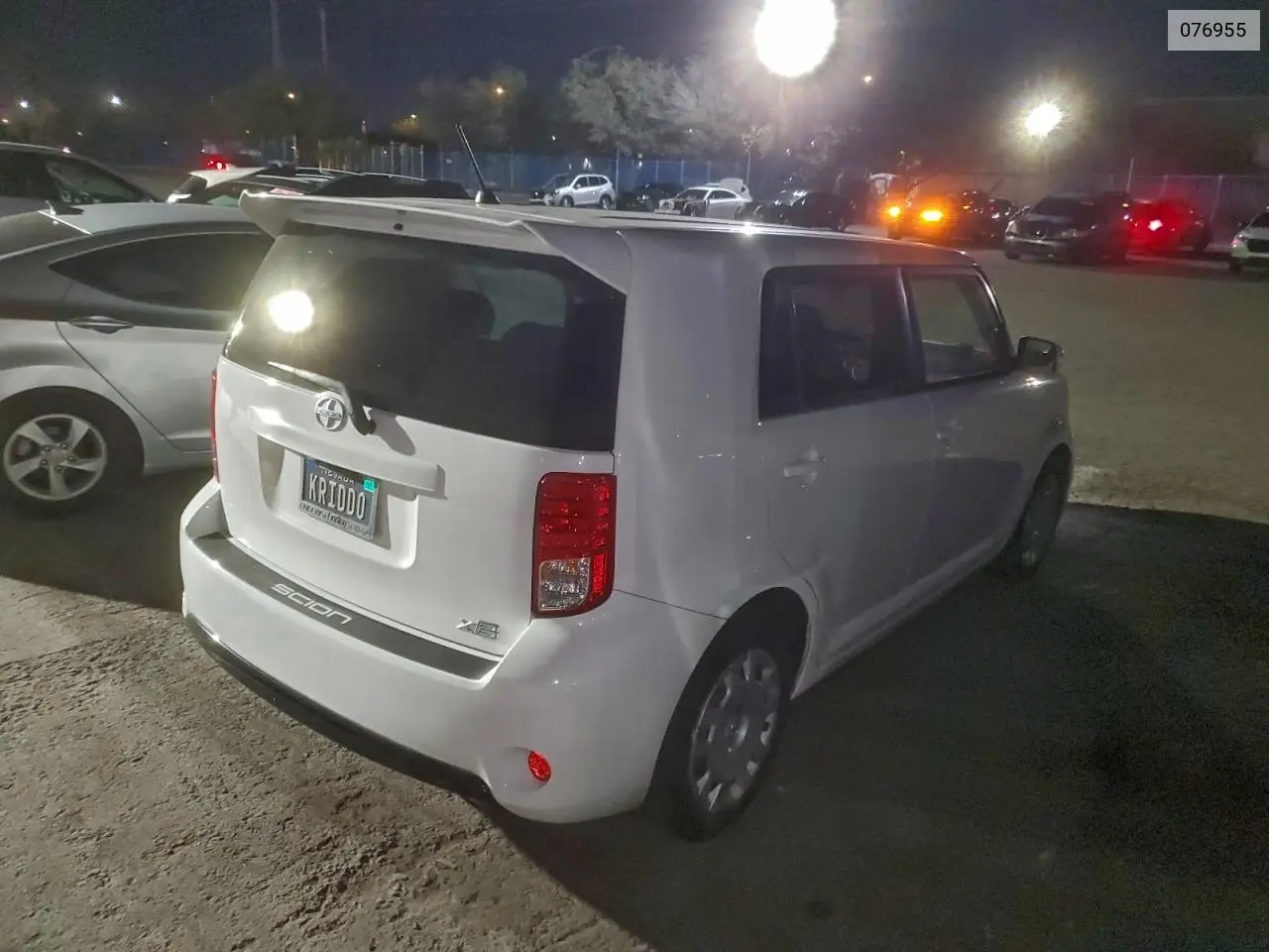 076955 2015 Toyota Scion Xb