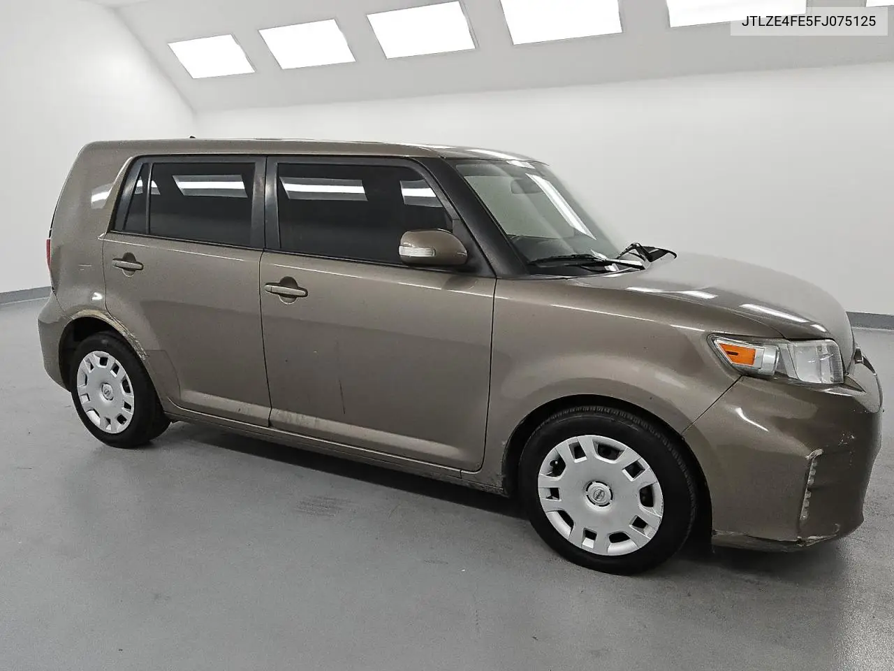 JTLZE4FE5FJ075125 2015 Toyota Scion Xb *** Repo ***
