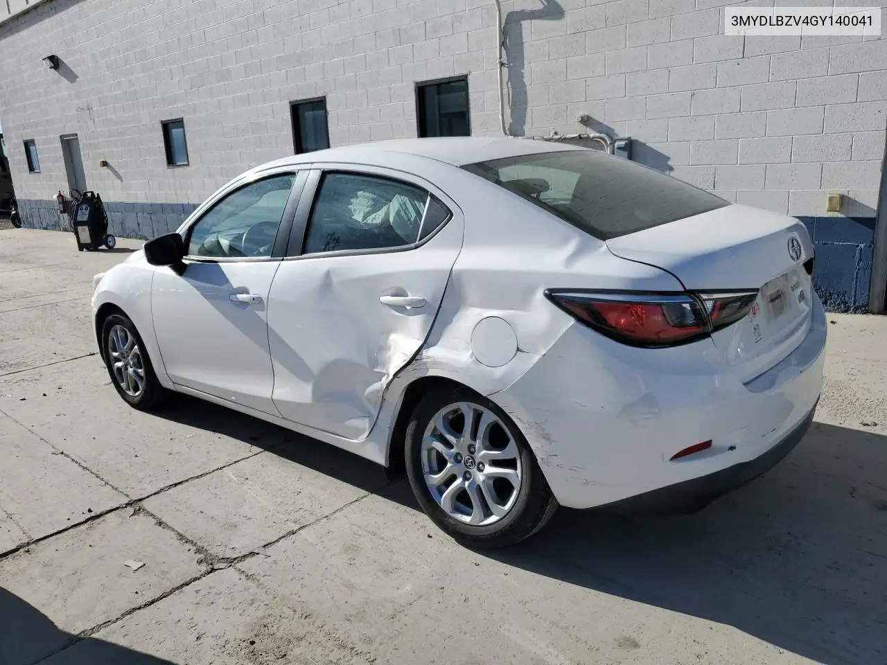 3MYDLBZV4GY140041 2016 Toyota Scion Ia