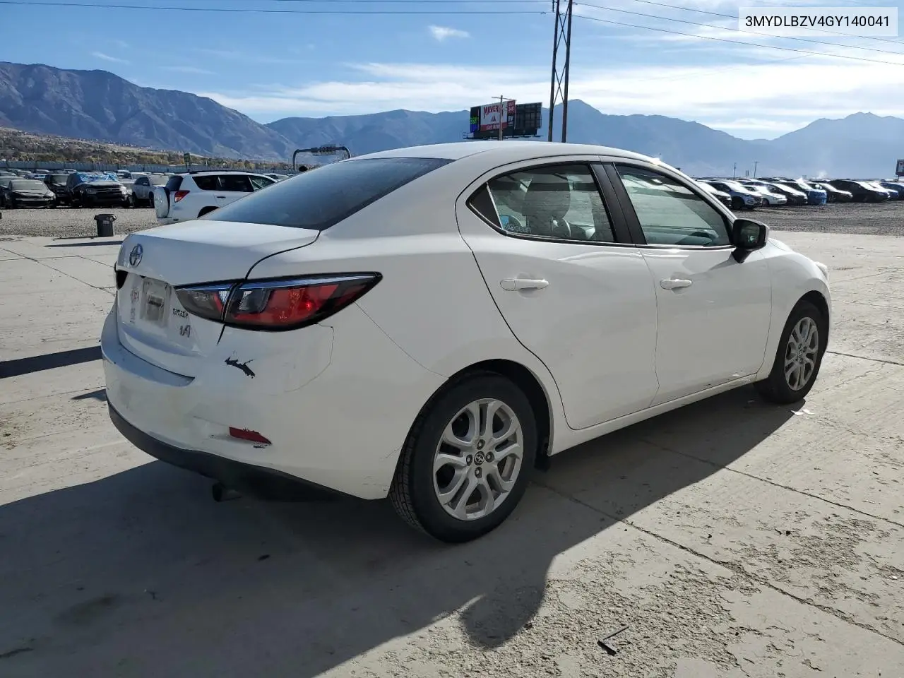 3MYDLBZV4GY140041 2016 Toyota Scion Ia