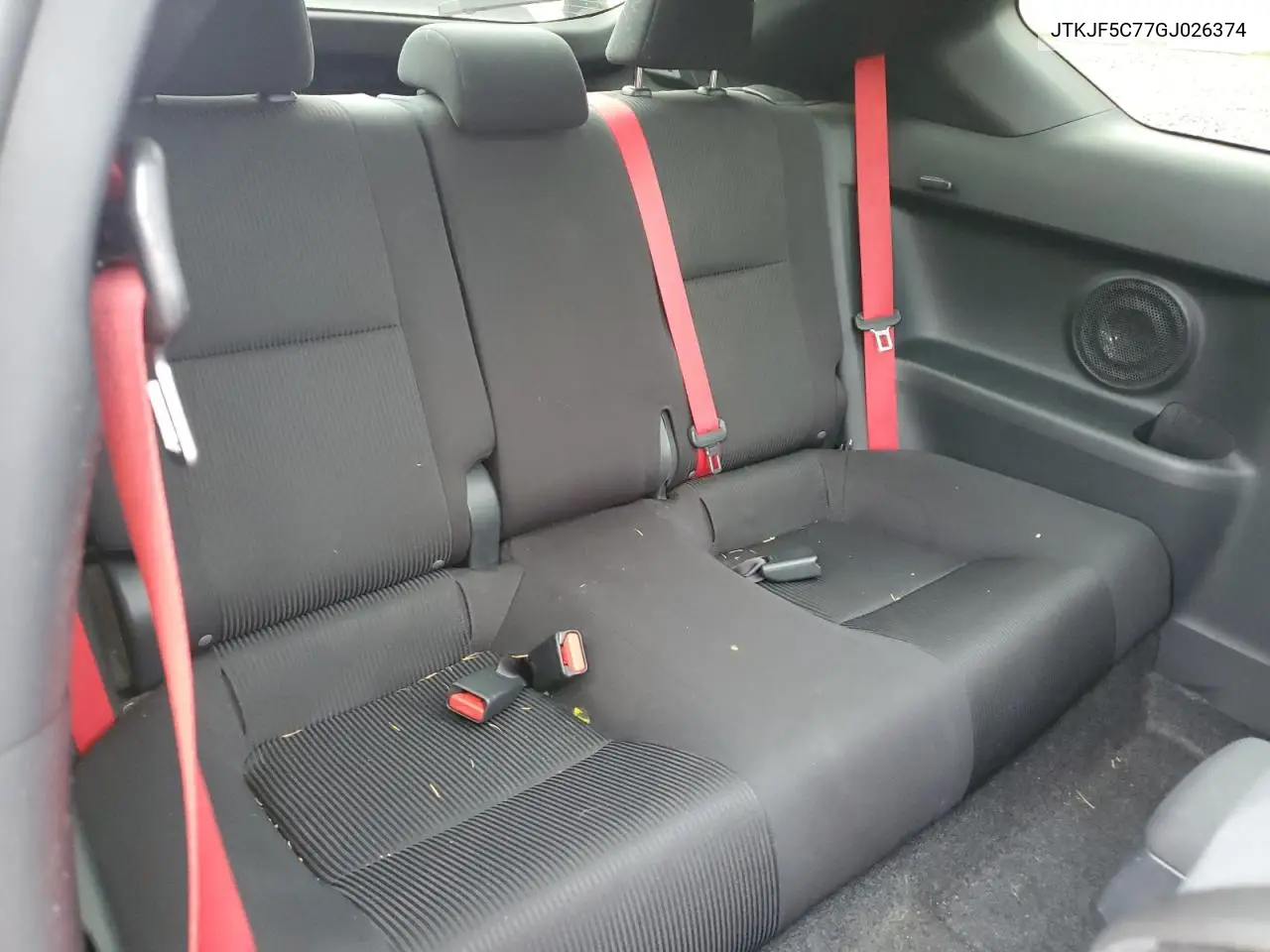JTKJF5C77GJ026374 2016 Toyota Scion Tc
