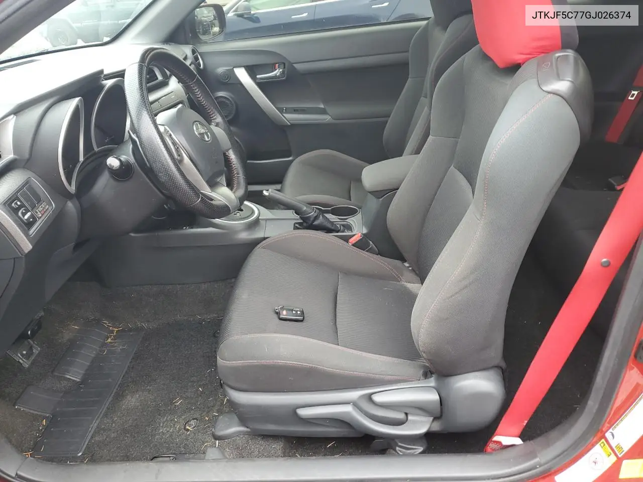 JTKJF5C77GJ026374 2016 Toyota Scion Tc