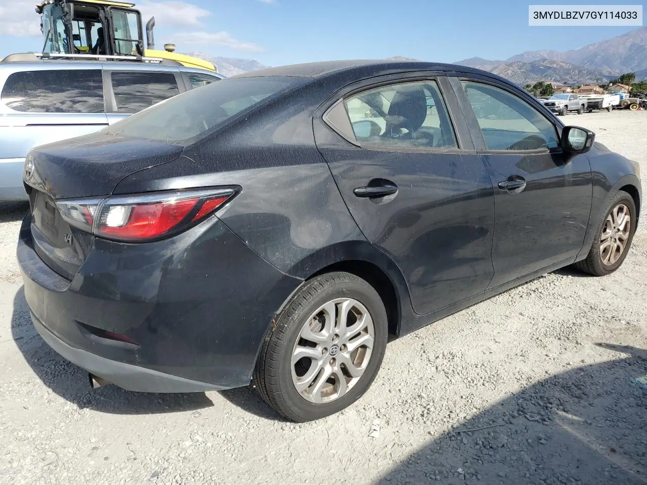 3MYDLBZV7GY114033 2016 Toyota Scion Ia