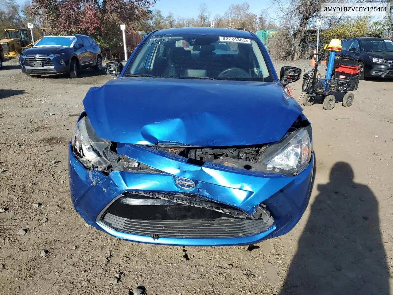 3MYDLBZV6GY125461 2016 Toyota Scion Ia